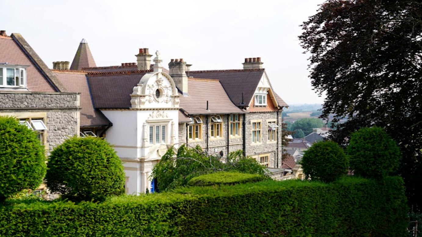 Broadway Lodge