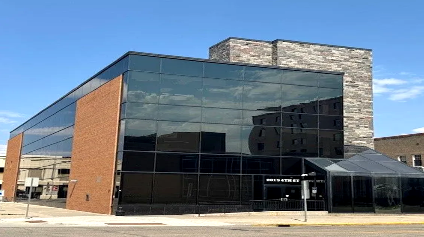 Centre Grand Forks