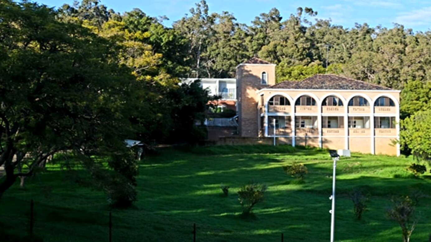 Cyrenian House - Munda Mia