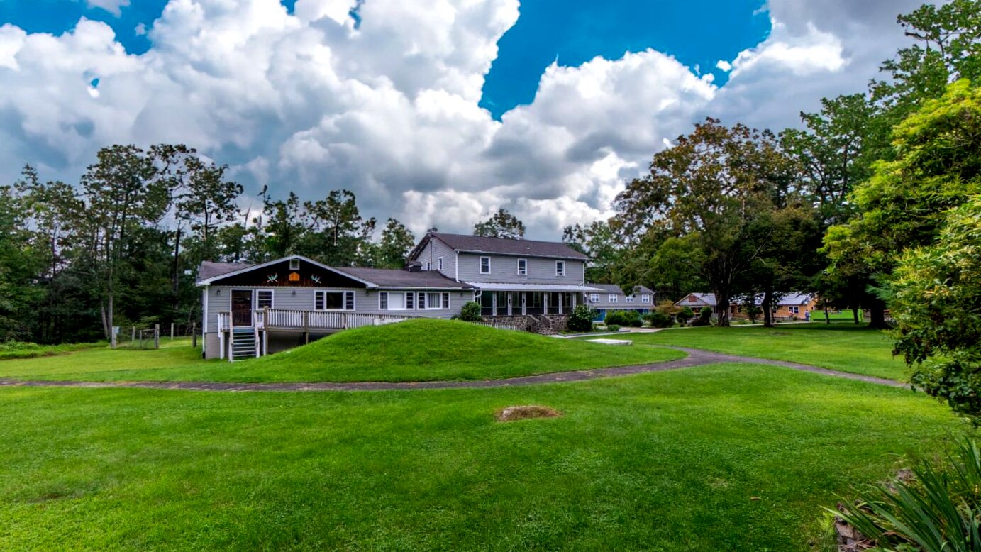 Never Alone - Adolescent Addiction Treatment Center