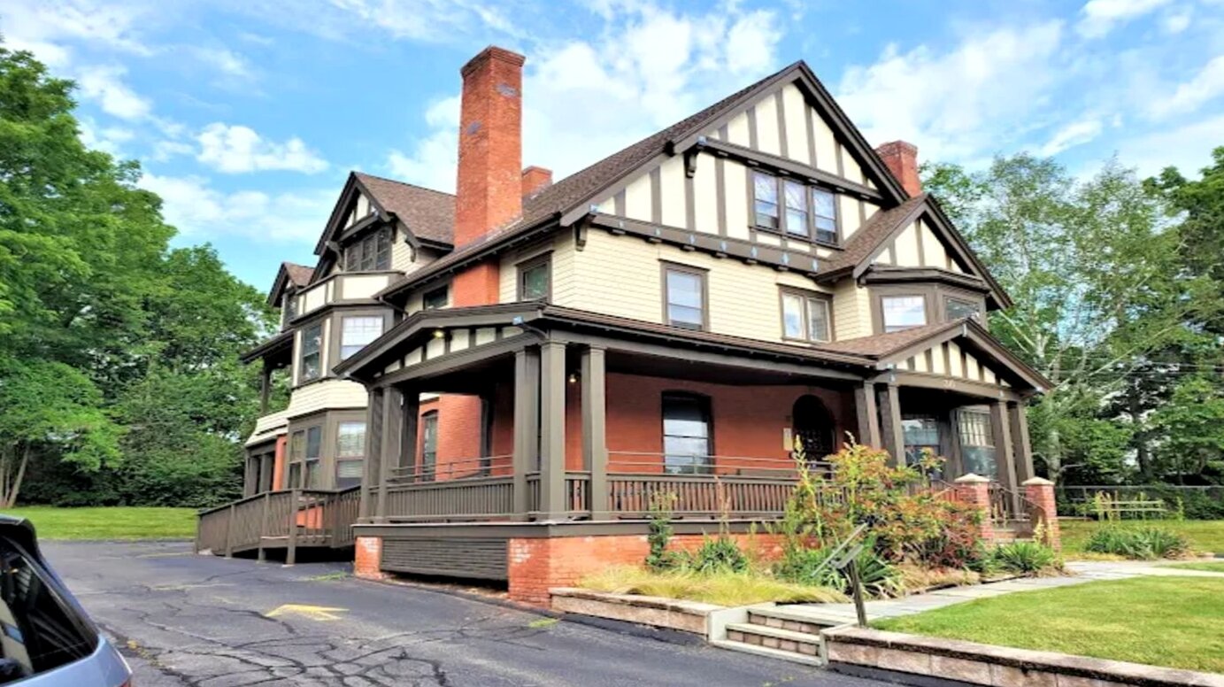 Russell Men's Sober House