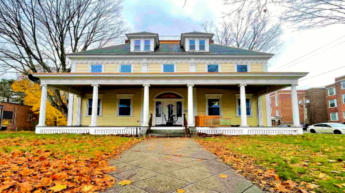 Stoodley Men's Sober House